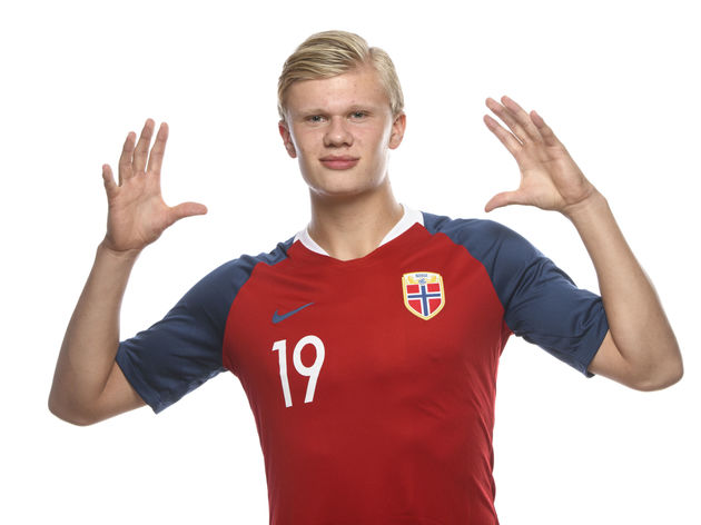 赵睿缺席首秀，北京首钢四战三败提前出局（赵睿首秀未出战，北京首钢四场仅一胜提前淘汰）