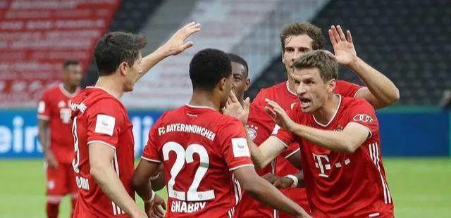 美媒：雷霆打破勇士73胜9负纪录的概率已经升至29%（美媒：雷霆冲击勇士73胜9负纪录的可能性升至29%）