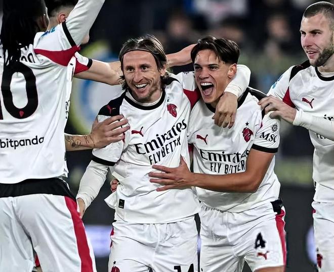 穆里尼奥：很明显我不会去执教皇马，甚至都不需要去讨论（穆里尼奥：执教皇马不可能，这个话题无需讨论）