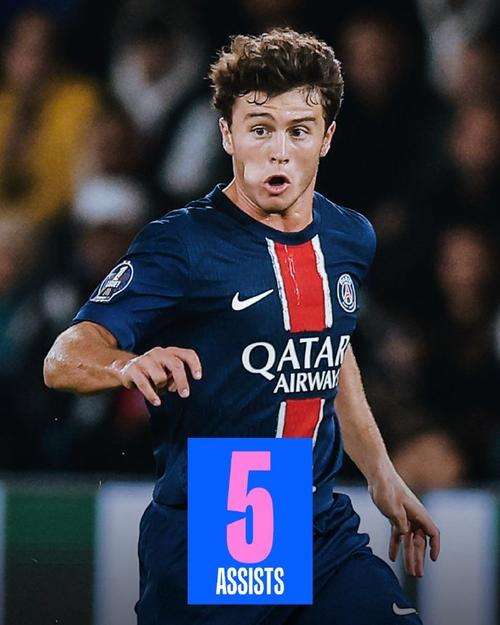 詹姆斯谈加冕庆祝：这辈子第一次这么张扬，今天需要这个时刻