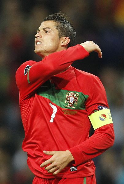 弗里克的历史巅峰：95年来最年轻的巴萨首发阵容震撼西甲（弗里克缔造95年来最年轻巴萨首发，震撼西甲）