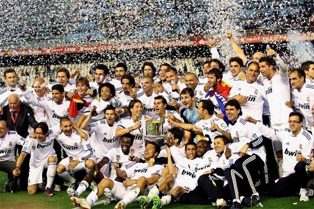 新一轮的欧冠势力版图更新：本轮阿森纳击败拜仁慕尼...（欧冠格局再洗牌：阿森纳本轮击败拜仁慕尼黑）