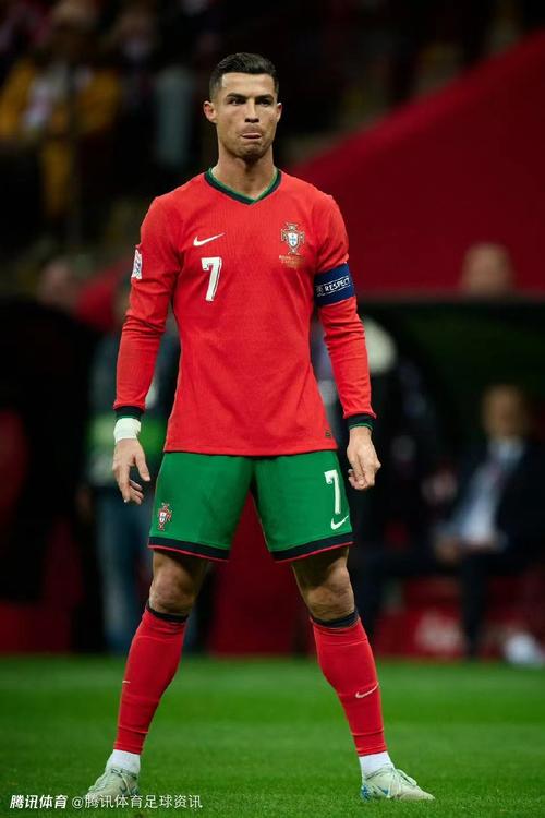 最大功臣，莱昂纳多冲刺阶段连续进球，转会费仅88万欧（莱昂纳多成关键先生，冲刺期连场破门，转会费仅88万欧）