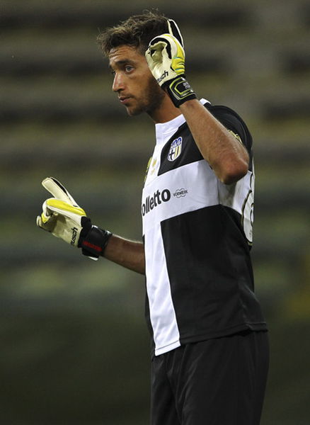 斯洛特：这点球在英超可能不会判；萨拉赫？今晚属于在场球员（斯洛特：这粒点球英超未必会判；萨拉赫？今夜属于出战的球员）