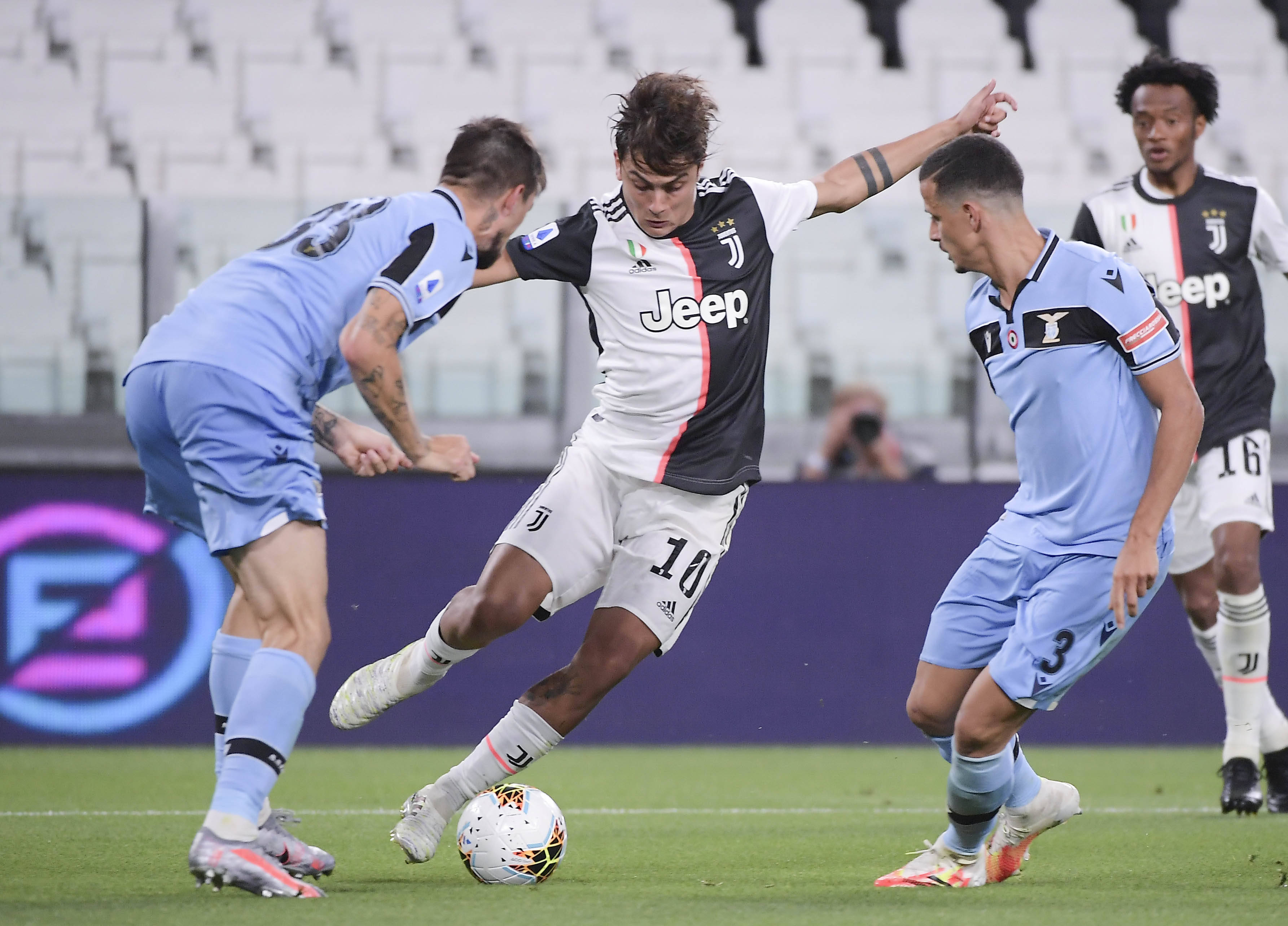 中超俱乐部财政状况恢复中（中超俱乐部财务逐步回暖）