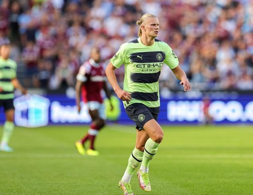 全市场：佛罗伦萨冬窗想签一名后卫，首选是切尔西的阿昌庞（全市场：佛罗伦萨冬窗欲引进后卫，切尔西阿昌庞被列为首选）