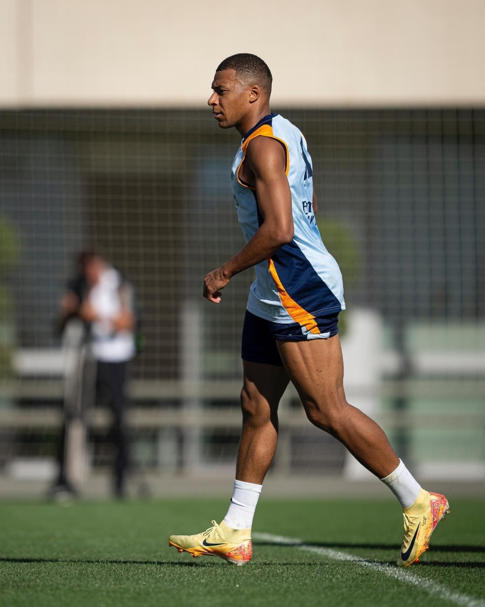 斯帕莱蒂：对方前场反击速度极快；现在到了该做出总结的时候（斯帕莱蒂：对手前场反击极其迅猛，是时候进行总结了）